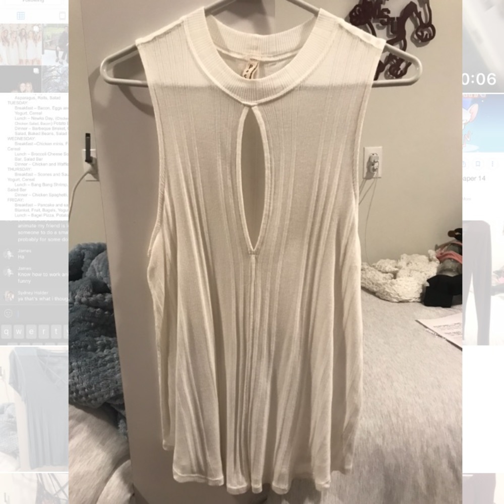 P+S+ Off white dressy tank top